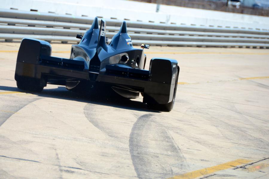  Nissan DeltaWing On Track Sebring 2012 года  (фото 14 из 50)